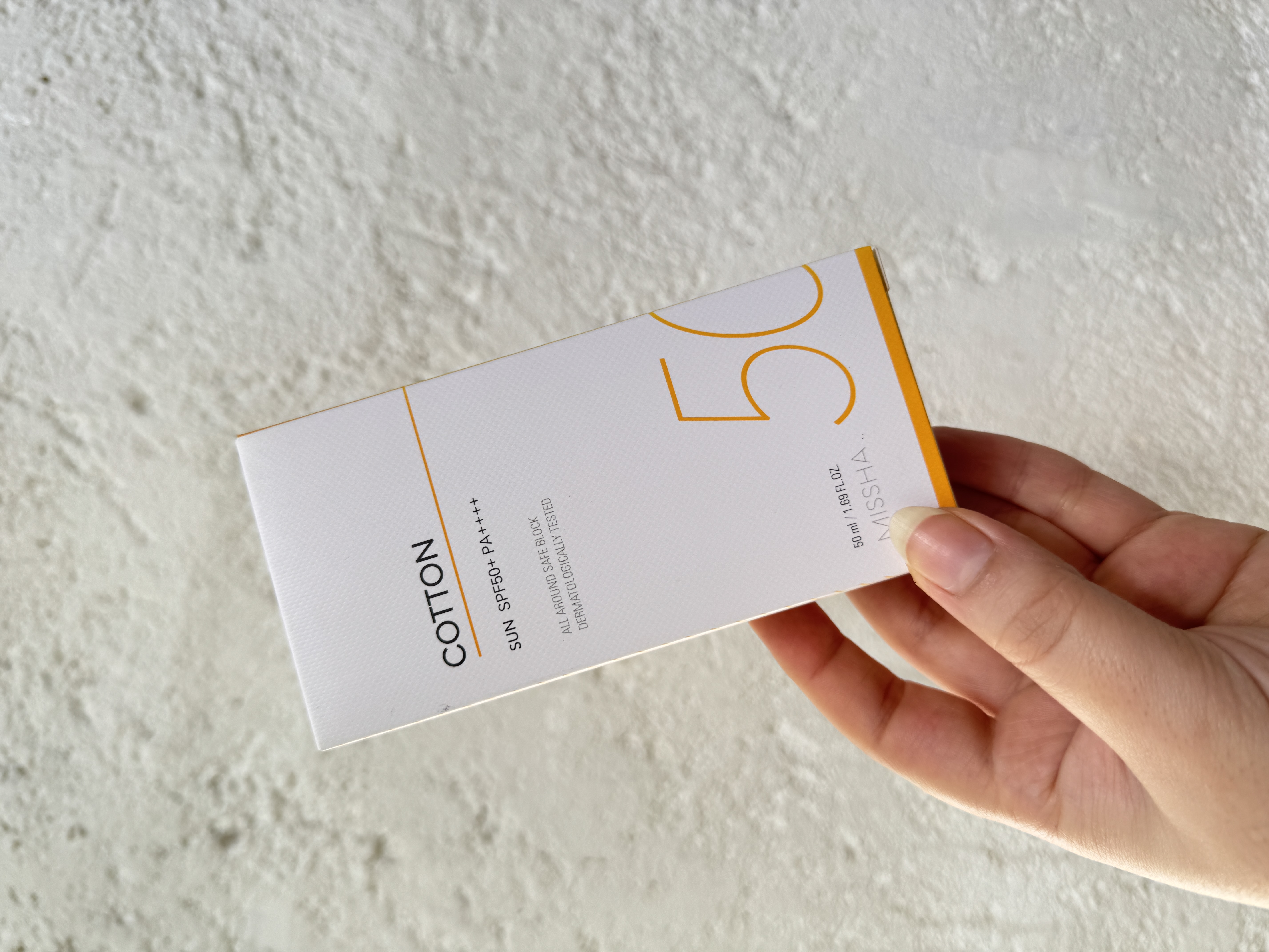 کرم ضد آفتاب مینرال تون آپ کوتون میشا حاوی سرامید Missha Cotton Sun