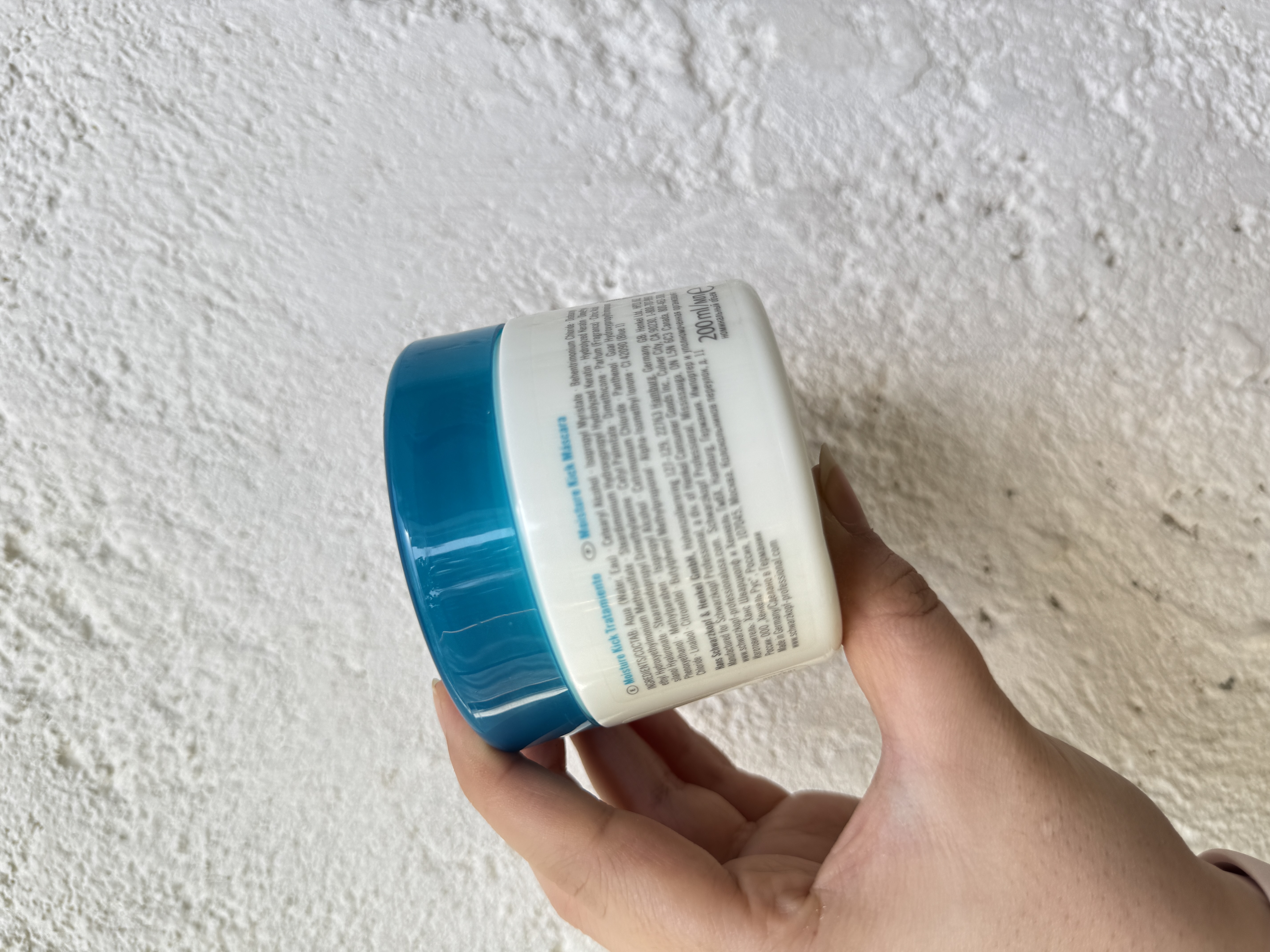 ماسک مو ترمیم کننده شوآرتسکف مدل moisture kick مناسب برای موی کمحجم حجم 200 میلی لیتر