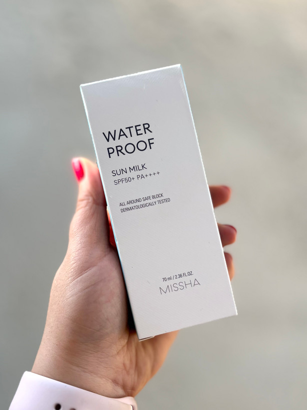 کرم ضد آفتاب ابرسان میشا SPF50 مدل Water Proof مناسب انواع پوست حجم 70 میل